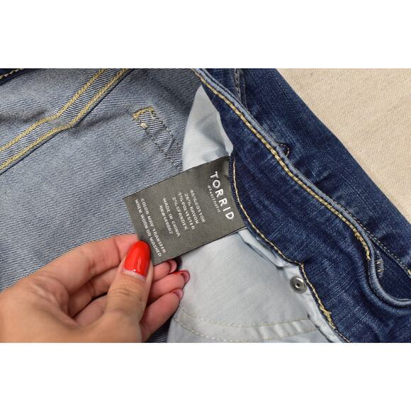 Torrid Women's Plus Size 20S Ripped Distressed Skinny Ankle Jeans Blue Denim - Picture 6 of 8